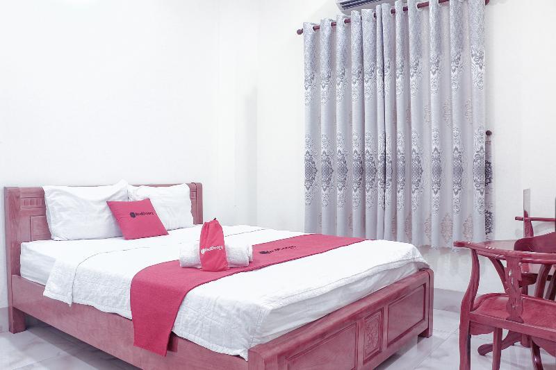 Reddoorz Plus @ Dong Den Street Hotel Ho Chi Minh City Exterior photo