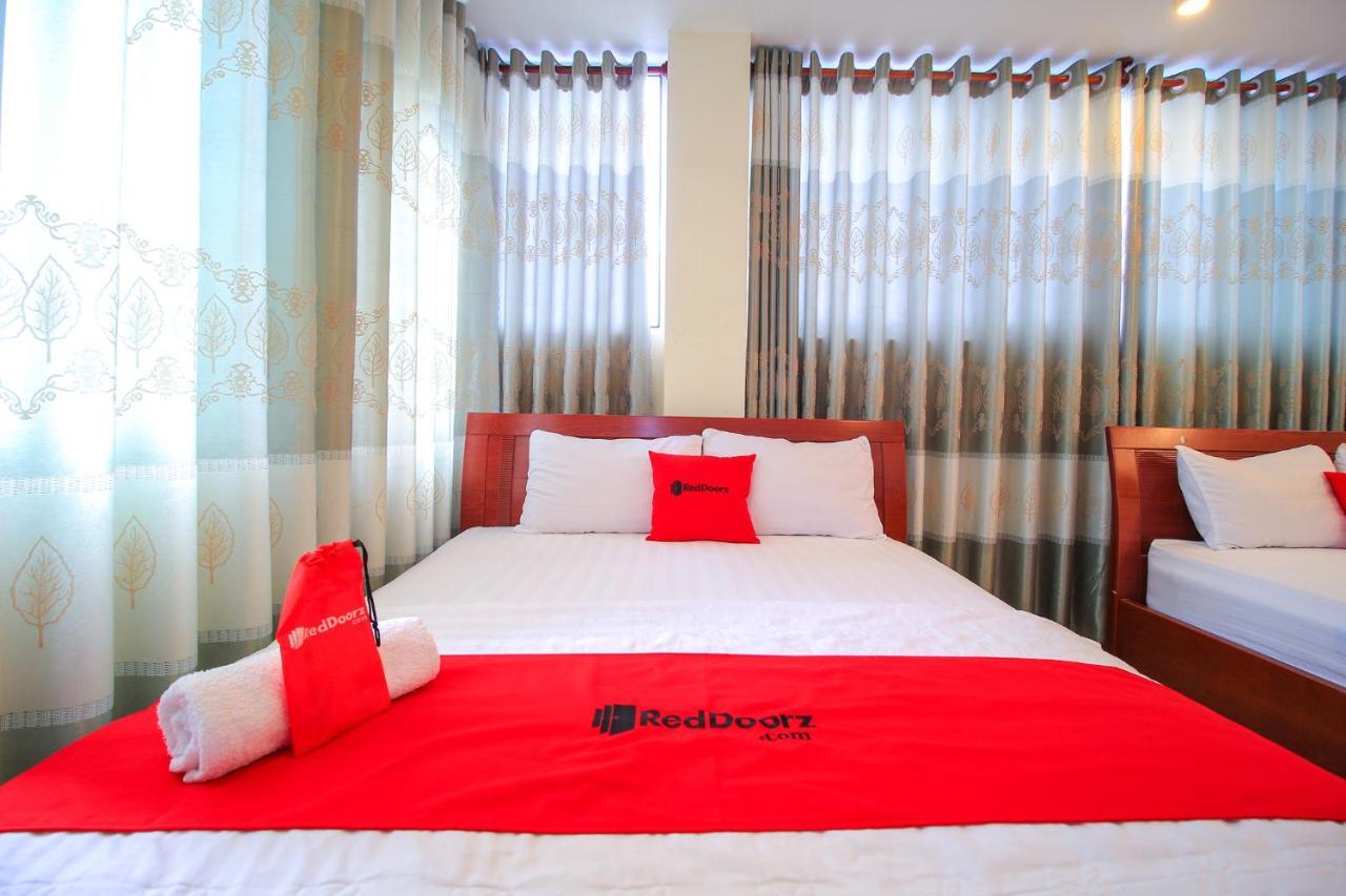 Reddoorz Plus @ Dong Den Street Hotel Ho Chi Minh City Exterior photo